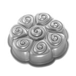 Nordic Ware stampo cinnamon roll