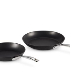 Set 2 pz. padelle antiaderenti cm Ø24 - Ø28 - Les Forgées Le Creuset